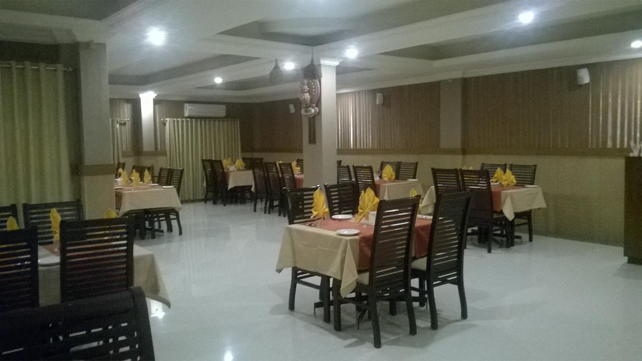 Sree Gokulam Residency Hotel Thrissur Kültér fotó