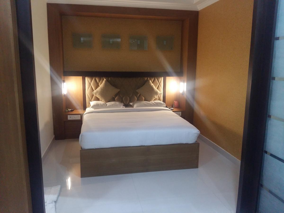 Sree Gokulam Residency Hotel Thrissur Kültér fotó