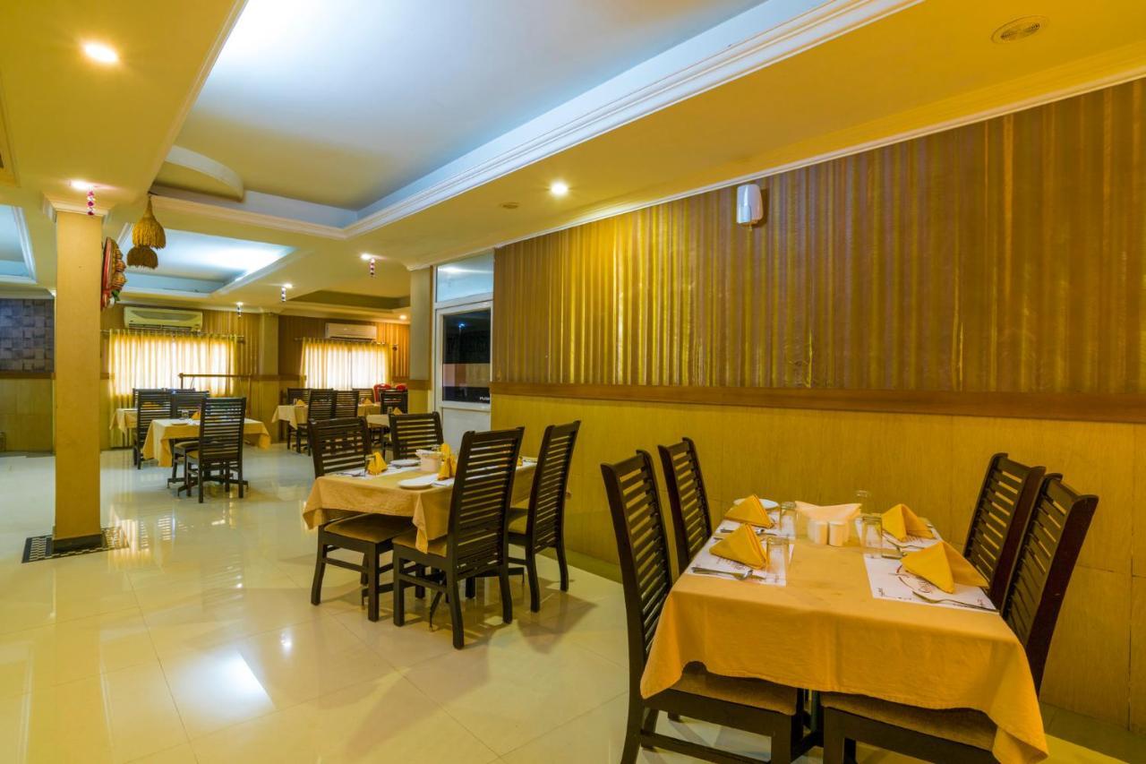 Sree Gokulam Residency Hotel Thrissur Kültér fotó