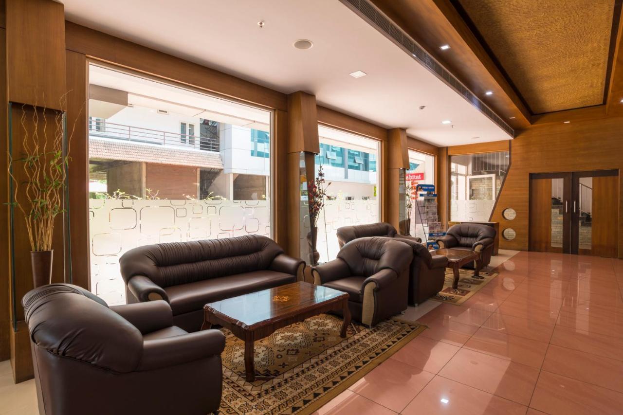 Sree Gokulam Residency Hotel Thrissur Kültér fotó