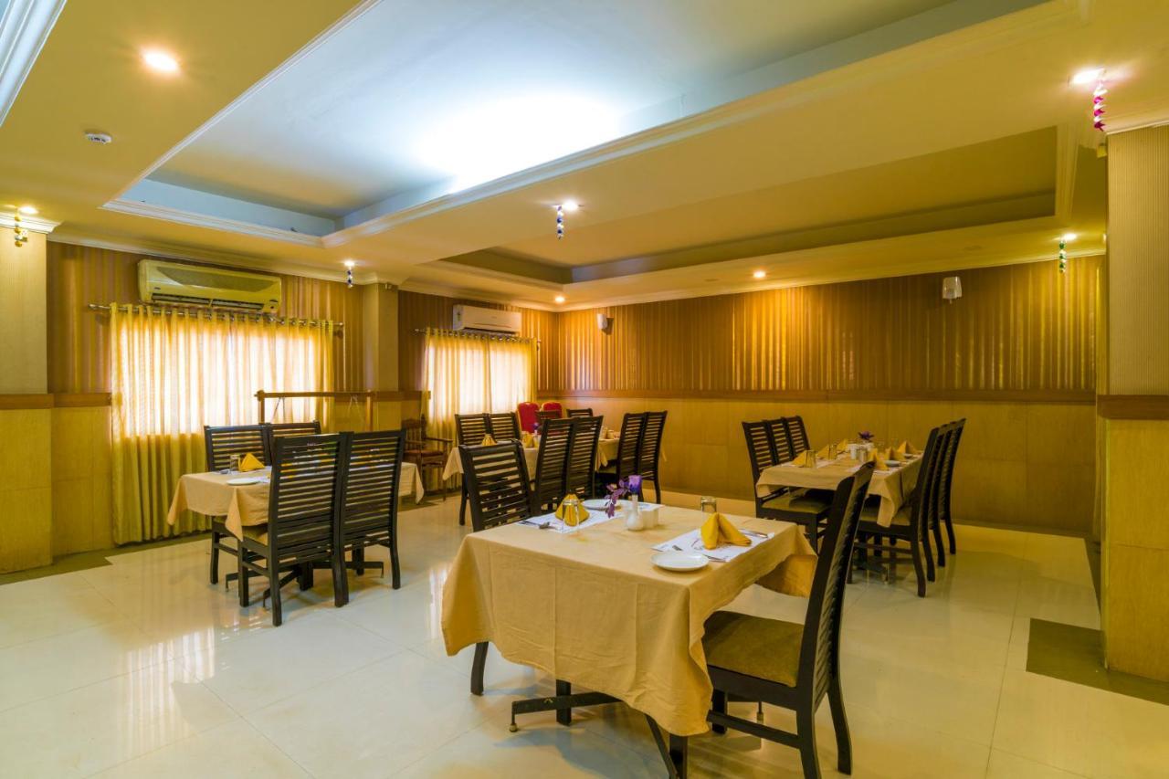 Sree Gokulam Residency Hotel Thrissur Kültér fotó