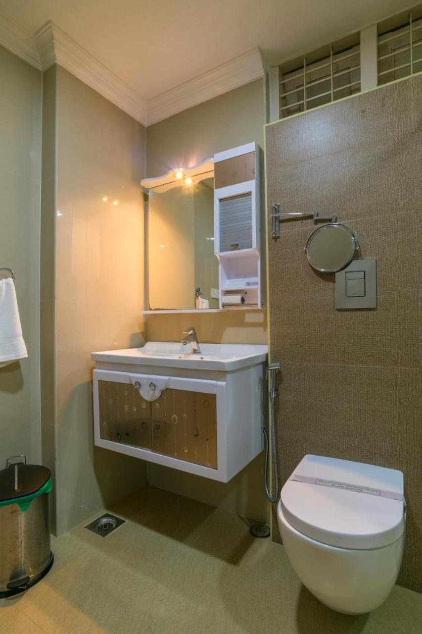 Sree Gokulam Residency Hotel Thrissur Kültér fotó