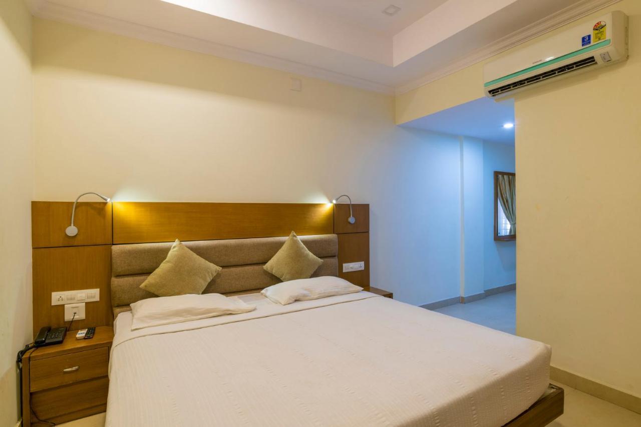Sree Gokulam Residency Hotel Thrissur Kültér fotó